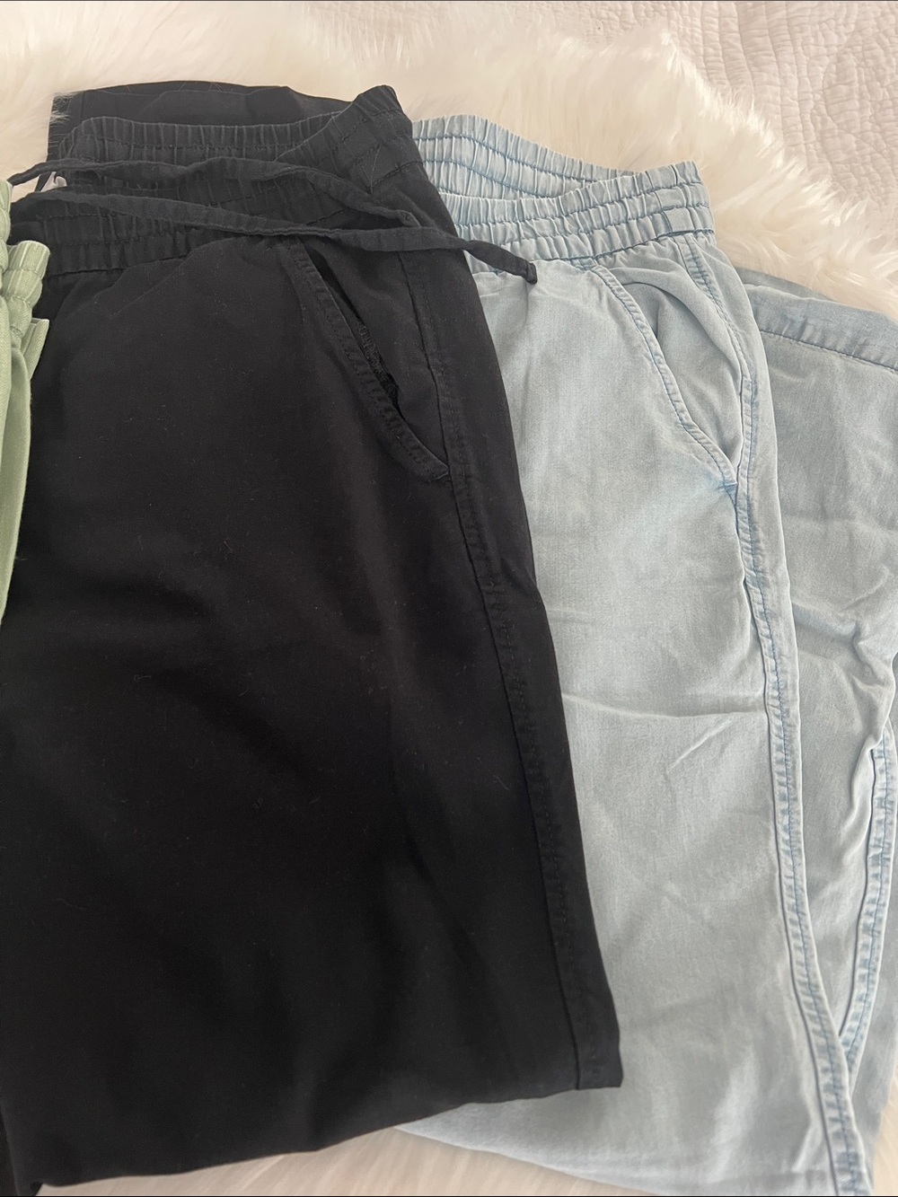 5 Pairs GAP Ankle Cropped Pants Beige, Sage Green, Black, Light Blue, Yellow - Picture 3 of 10